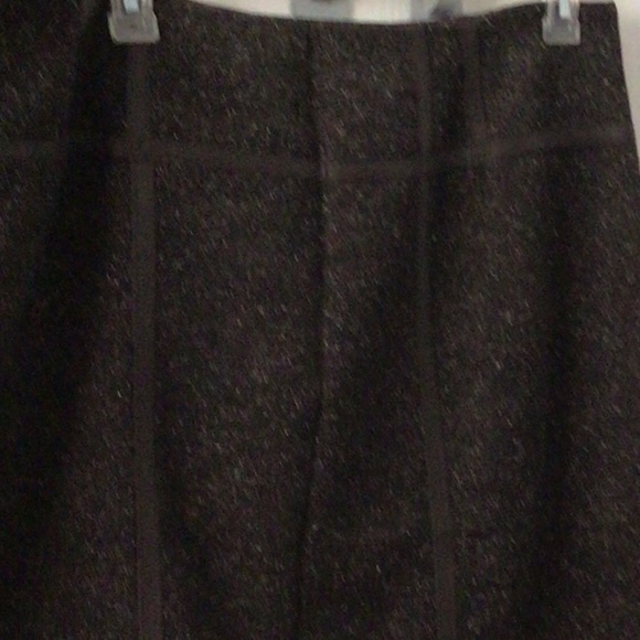 Stylish Brown skirt with leather-like stripes - Picture 4 of 16